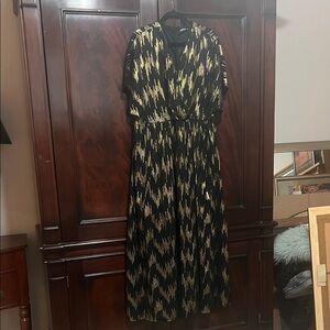 SHEIN Black and Gold Maxi Dress